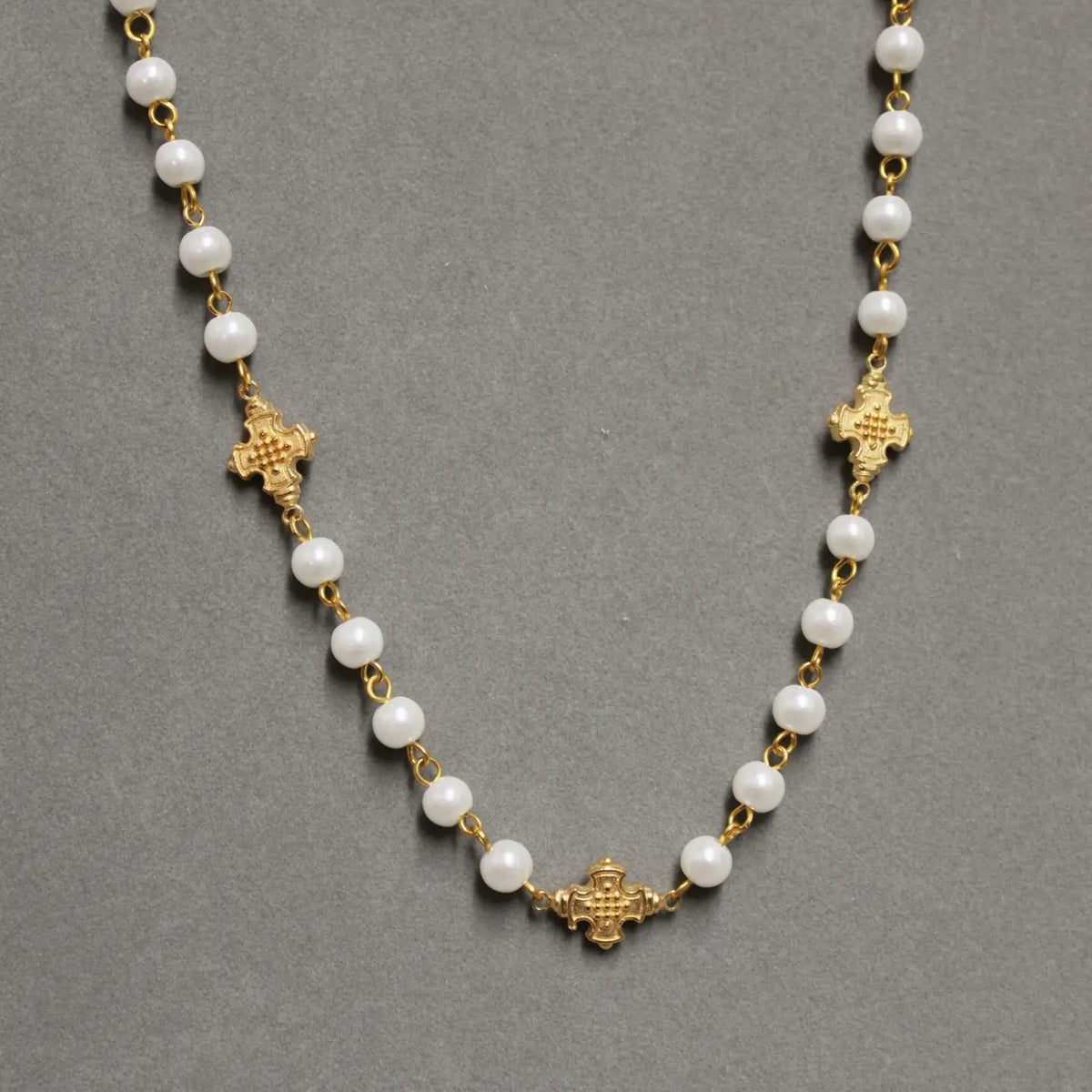 Weisinger Designs 18" necklace pearl cross